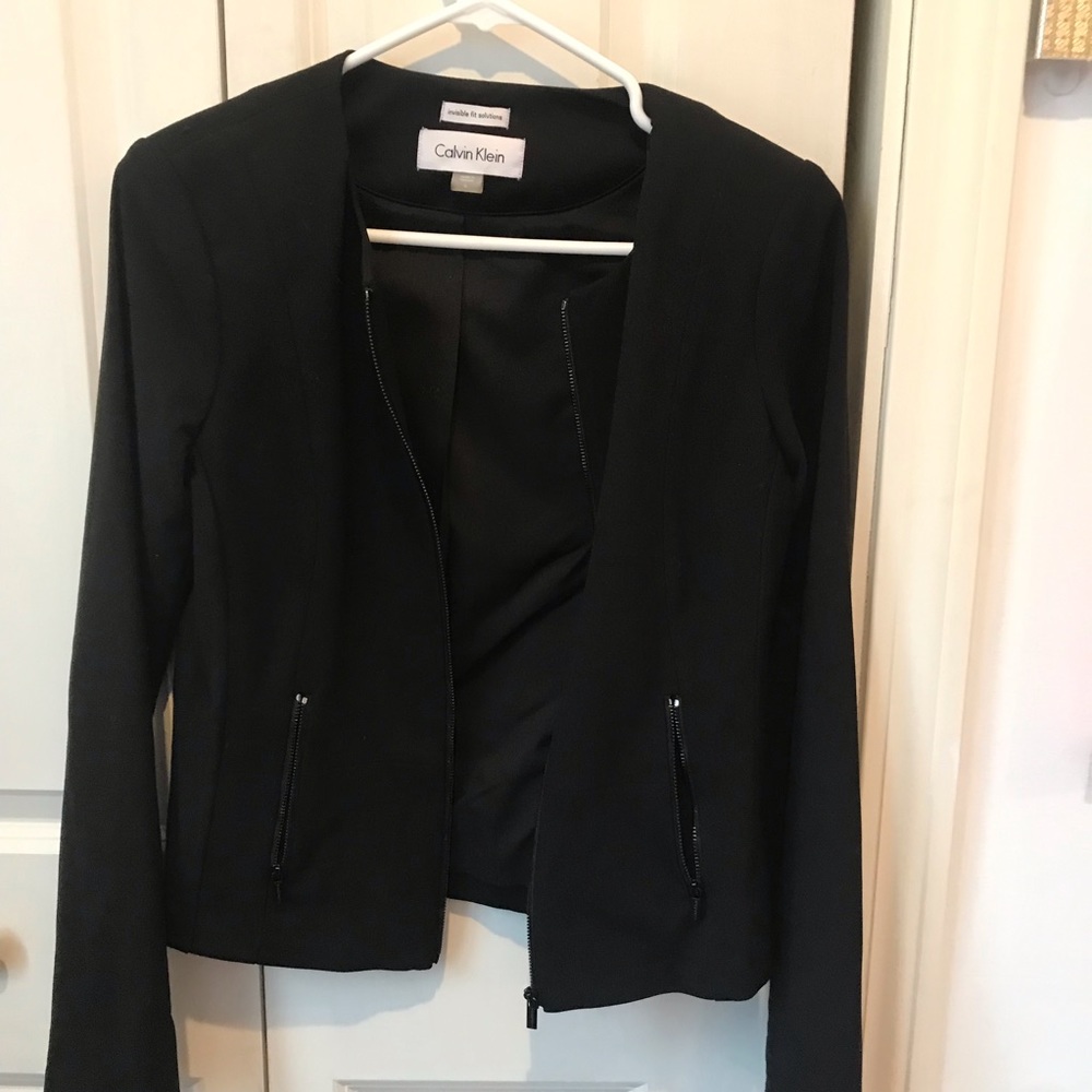 Calvin Klein collarless zip blazer